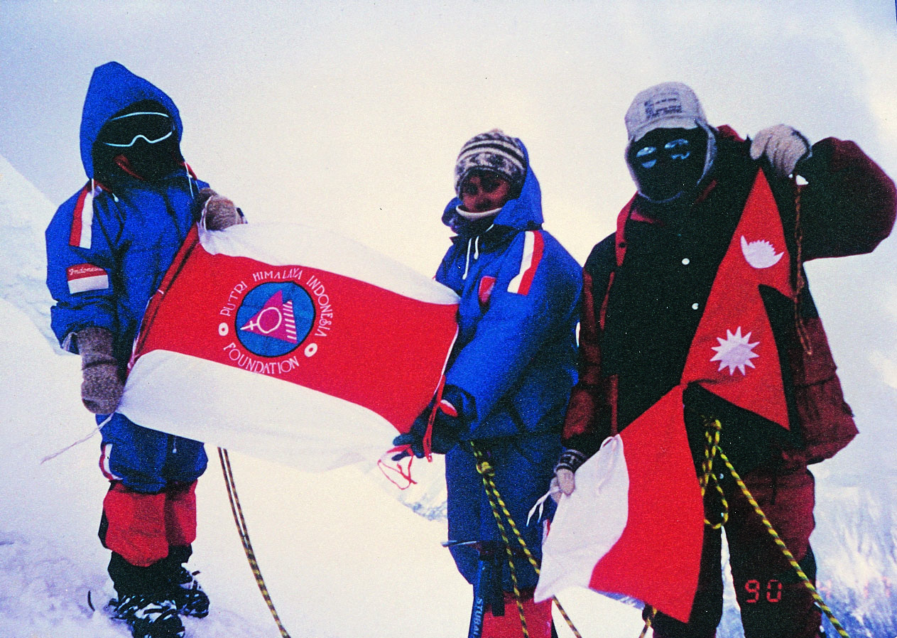 Annapurna IV (7525m) climb – 30 days